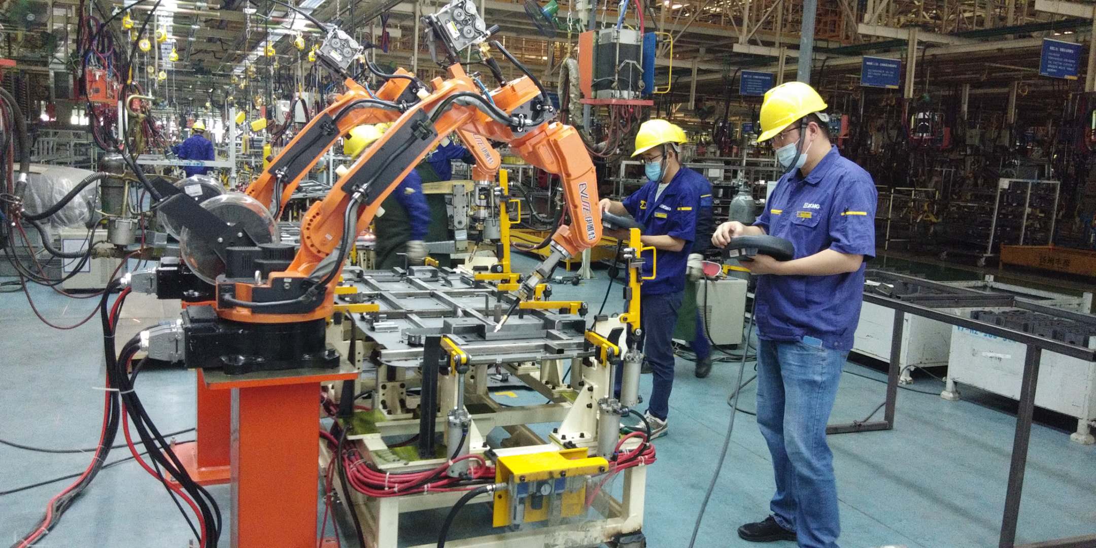 hjc888黄金城焊接机器人汽车配件焊接