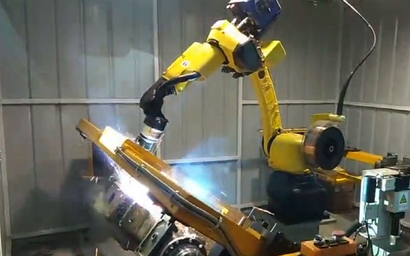 汽车后桥壳焊接工作站